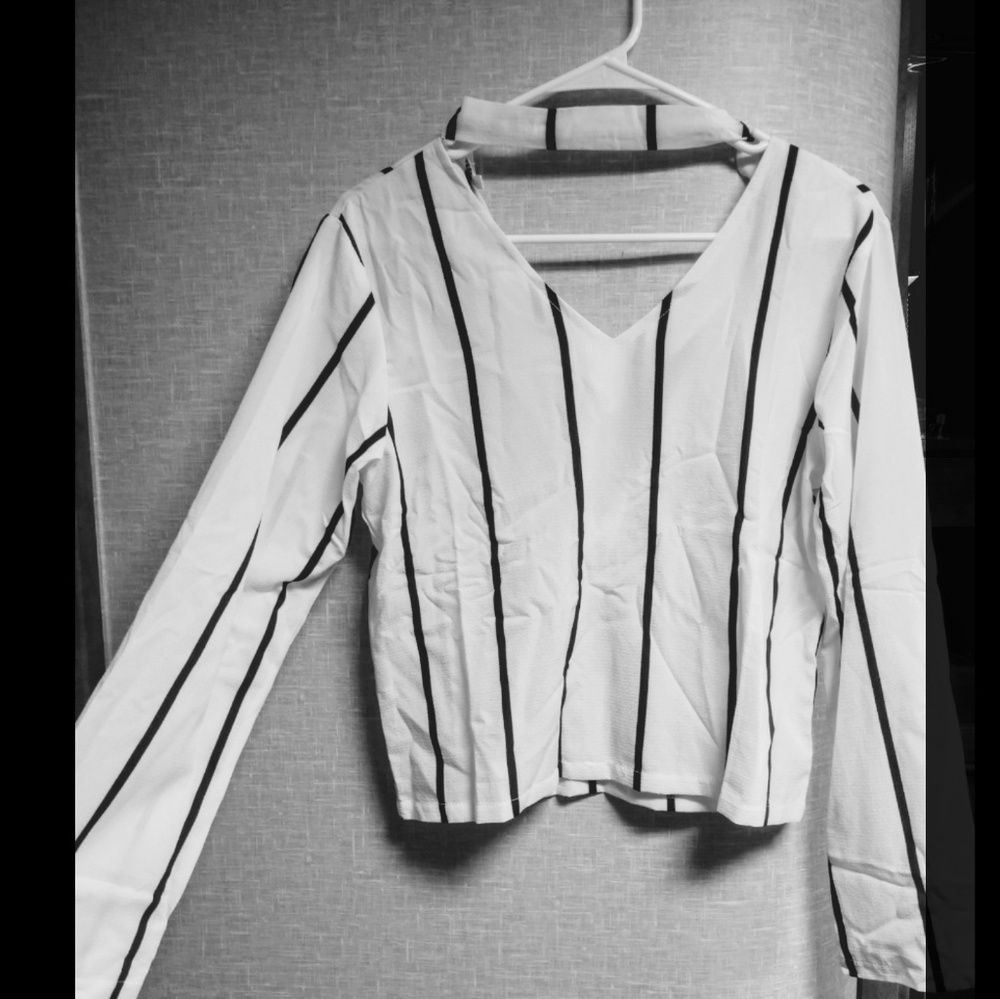 NEW!!! Semi-halter blouse (nwot)